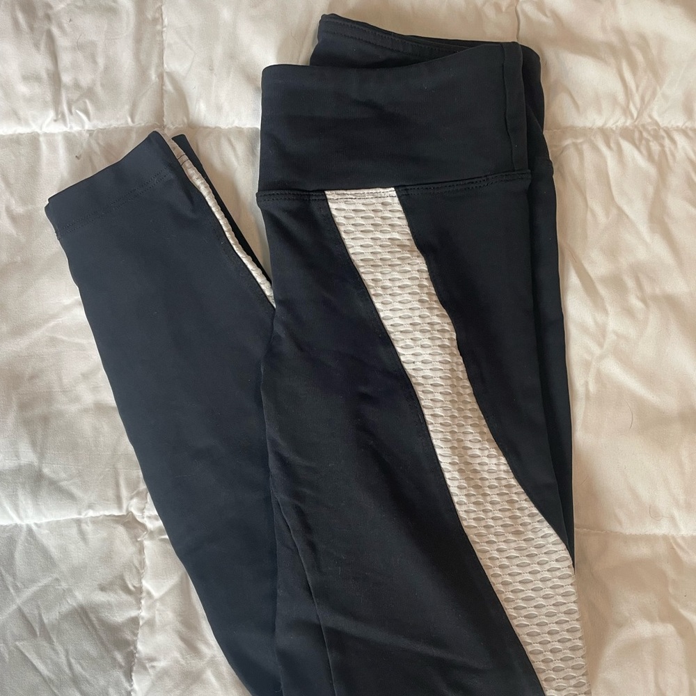 Koral Hull Mid rise Leggings